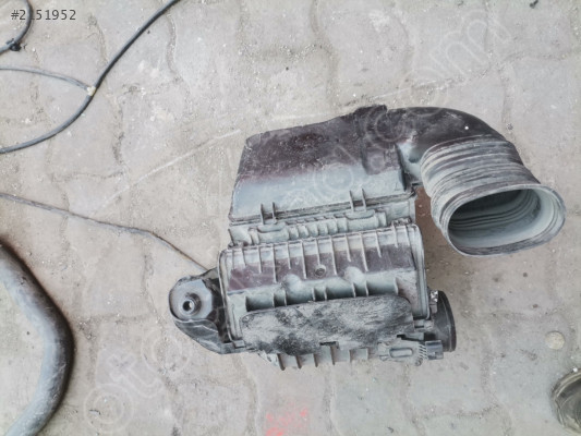 RENAULT MEGANE 4 DİZEL HAVA FİLTRESİ ORİJİNAL ÇIKMA