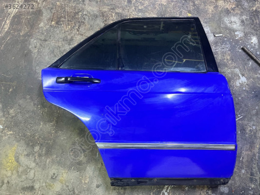 MERCEDES 190 ÇIKMA SAĞ ARKA KAPI