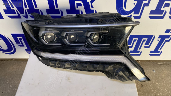 KİA SORENTO SAĞ ÖN KAPI 2021-2024