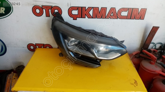 Renault Megane 4 Touch sağ far