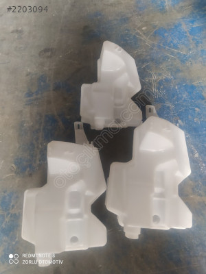 Renault Clio 4 cam su bidonu