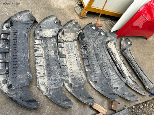 Ford Courier ön tampon alt muhafazası