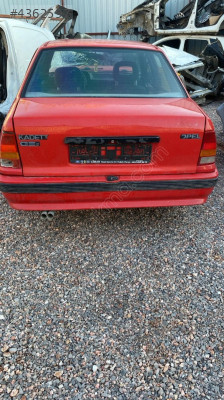 opel kadett arka tampon