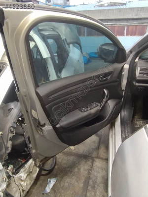 Megane 4 sol ön kapı orijinal hatasız