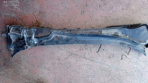 SUBARU İMPREZA CAM ÖNÜ IZGARASI