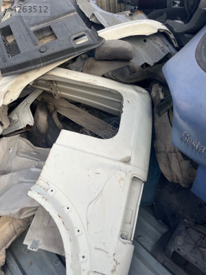 Connect sol arka çamurluk köşe