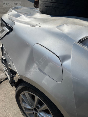 Megane 4 yakıt depo kapağı komple 781209589R