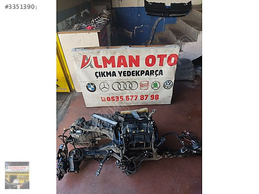 AUDİ A4 KALORİFER KUTUSU