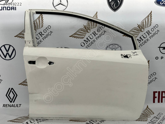 TOYOTA COROLLA SAĞ ÖN KAPI