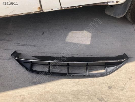 MERCEDES A SERİ W177 AMG ÖN TAMPON ORTA IZGARA 1778859805