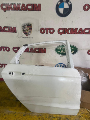 Focus sağ arka kapı