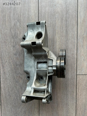 Klima Kompresör Bağlantı Braketi VW Bora Golf4 032145169Q