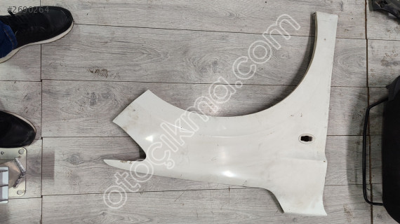 Peugeot 301 sağ ön çamurluk