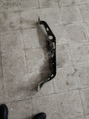 A6 MOTOR BAGLANTİ TREVESİ ön