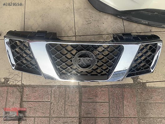 Nissan Navara 2006/2010 Ön Panjur Sökme Parça