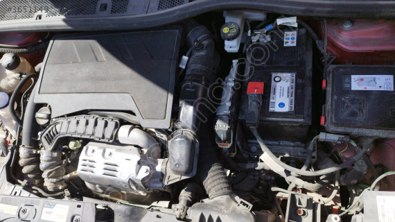 Peugeot 2008 1.2 benzinli otomatik şanzıman 2024