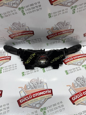 TOYOTA AURİS SİLECEK SİNYAL KOLU ORİJİNAL SÖKME