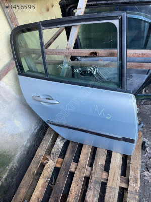RENAULT MEGANE 2 SAĞ ARKA KAPI GÜÇMANLAR