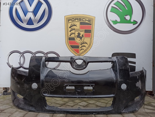 Çıkma Ön Tampon - Toyota Auris Makyajsız Kasa Modeli