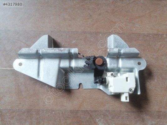 Bora bagaj kilit motoru