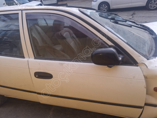TOYOTA COROLLA SAĞ ÖN KAPI ÇIKMA ORJİNAL 101 KASA