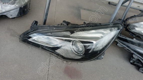 030126220100 OPEL ASTRA GTC ORJİNAL ÇIKMA SOL FAR