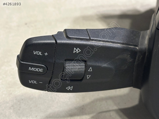SEAT İBİZA DİREKSİYON RADYO KUMANDASI 6J0959441