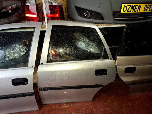 ÖZMEN OPEL VECTRA B ÇIKMA SOL ARKA KAPI CAMI KİLİDİ KRİKOSU