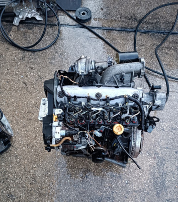 Renault trafik 1.9dci dolu garantili motor F9Q