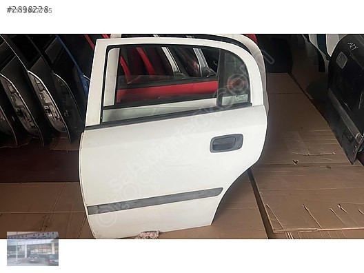 Opel astra Çıkma sol arka kapı