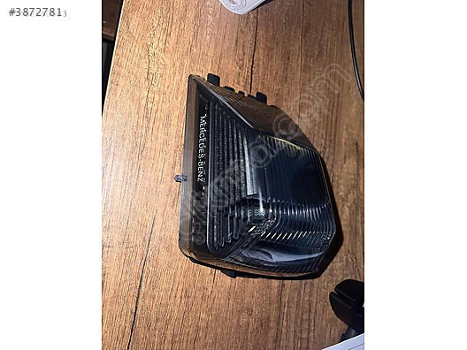 Mercedes G W463 sağ kaput sinyali A4639063601