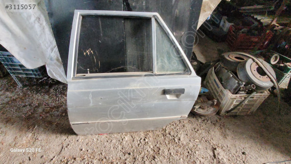 Renault r9 brodway sol arka kapı