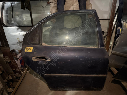 FORD MONDEO SAĞ ARKA KAPI DIŞ ÜÇGEN PLASTİĞİ 93-00 MODEL