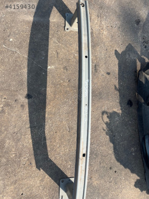 RENAULT TALİSMAN ARKA TAMPON DEMİRİ