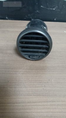 1P0819203 SEAT LEON HAVALANDIRMA IZGARASI 2006/2011