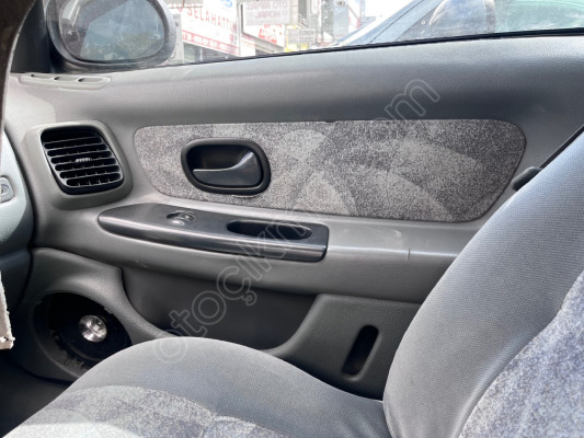 Renault Laguna 1 sag ön kapı döşemesi