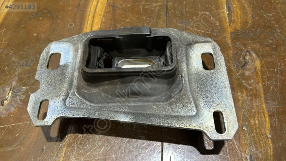 2022 OPEL COMBO-PEUGEOT RİFTER ŞANZUMAN ÜST TAKOZU