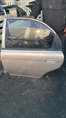 Kia shuma sol arka kapı