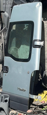 Renault master bagaj kapısı