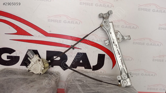 827306548R Renault Megane 3 Sağ Arka Cam Krikosu (09-14)