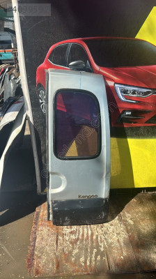 Renault kangoo sağ bagaj kapağı orjinal cikma