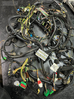 PEGEOUT 307 KAPUT ALTI TESİSAT