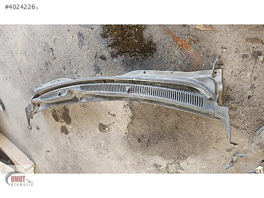 HYUNDAİ ACCENT ERA ÖN CAM IZGARASI