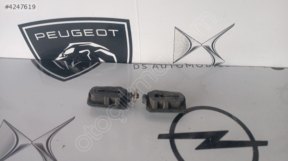 PEUGEOT RİFTER 3008 OPEL GRANDLAND RADYATÖR ALT BRAKET 9673630480