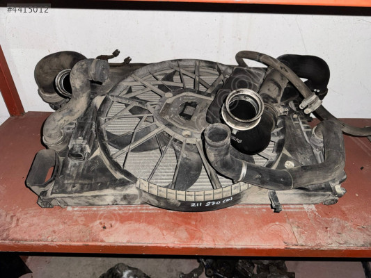 MERCEDES W211 E270 CDI RADYATÖR FAN SETİ FAN BEYNİ 3137229007