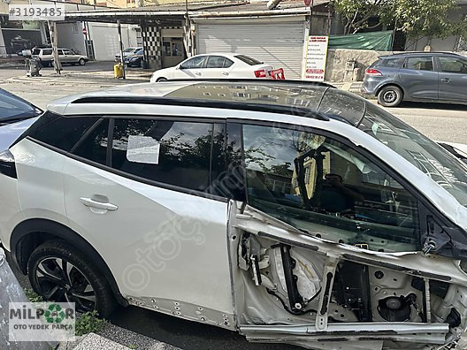 PEUGEOT 2008 HATASIZ SAĞ ARKA KAPI 21 MODEL ARAÇ ÜZERİNDEN SÖKME