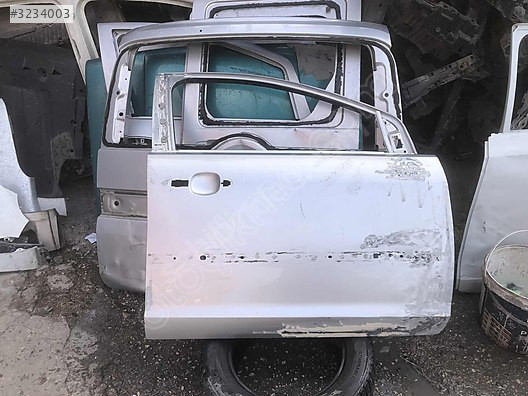 2006 ford Focus sağ ön kapı