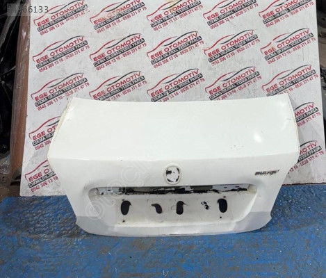 FİAT LİNEA BEYAZ BAGAJ KAPAĞI ORJINAL GÖÇÜKLÜK