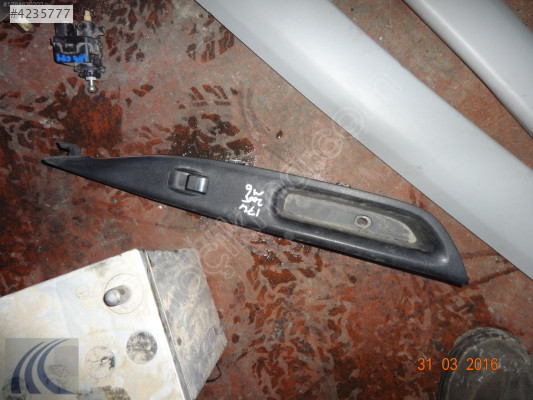 MAZDA 6 2003 ÇIKMA SAĞ ÖN CAM DÜĞMESİ