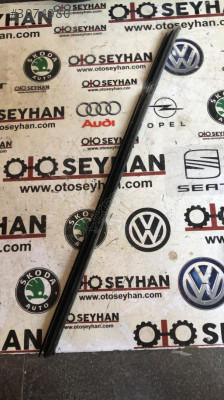 5C6839480 Volkswagen Jetta 2014 sağ arka kapı iç sıyırıcı fitil